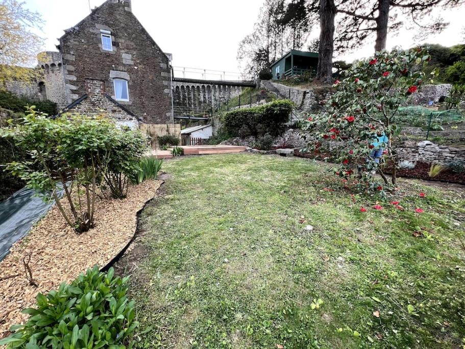 Superbe Appartement Avec Jardin Dinan Centre - Jerzual エクステリア 写真