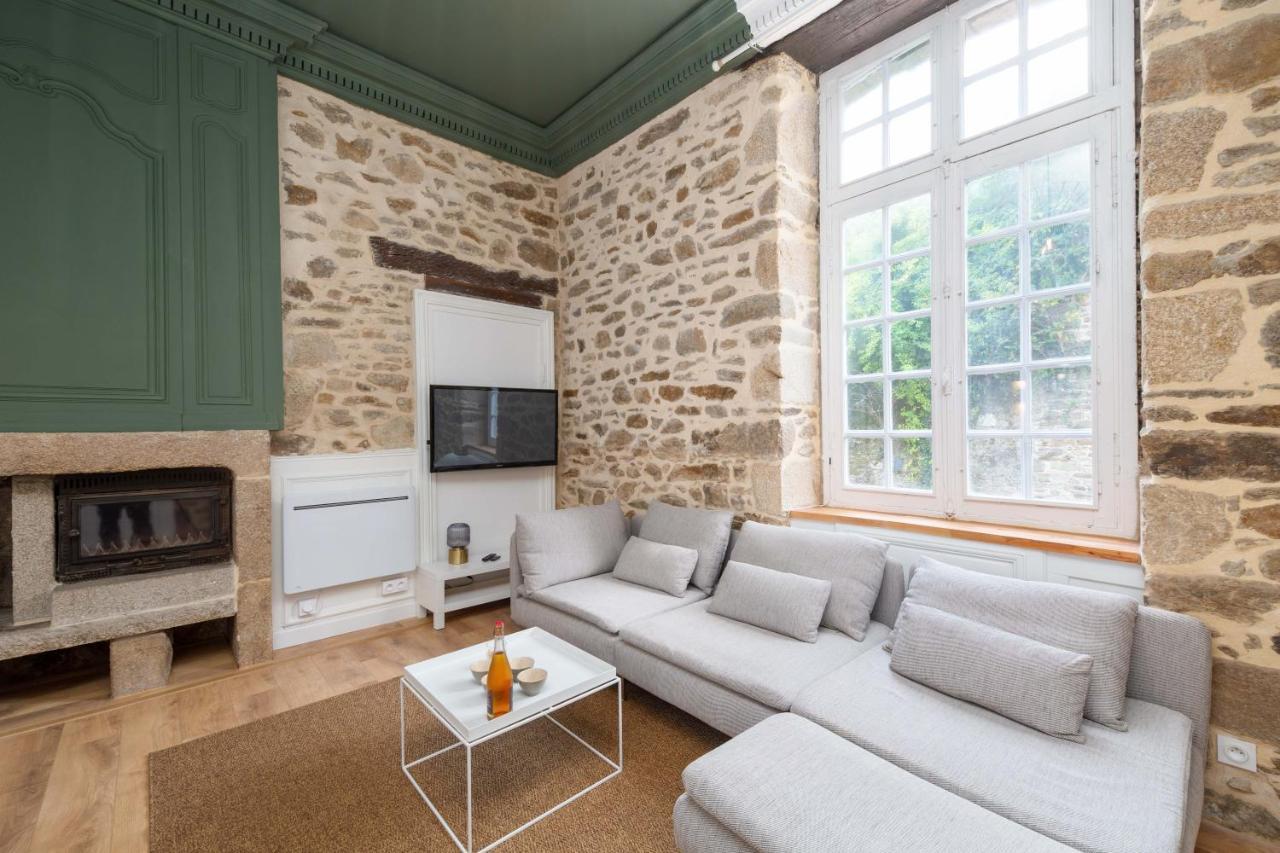 Superbe Appartement Avec Jardin Dinan Centre - Jerzual エクステリア 写真